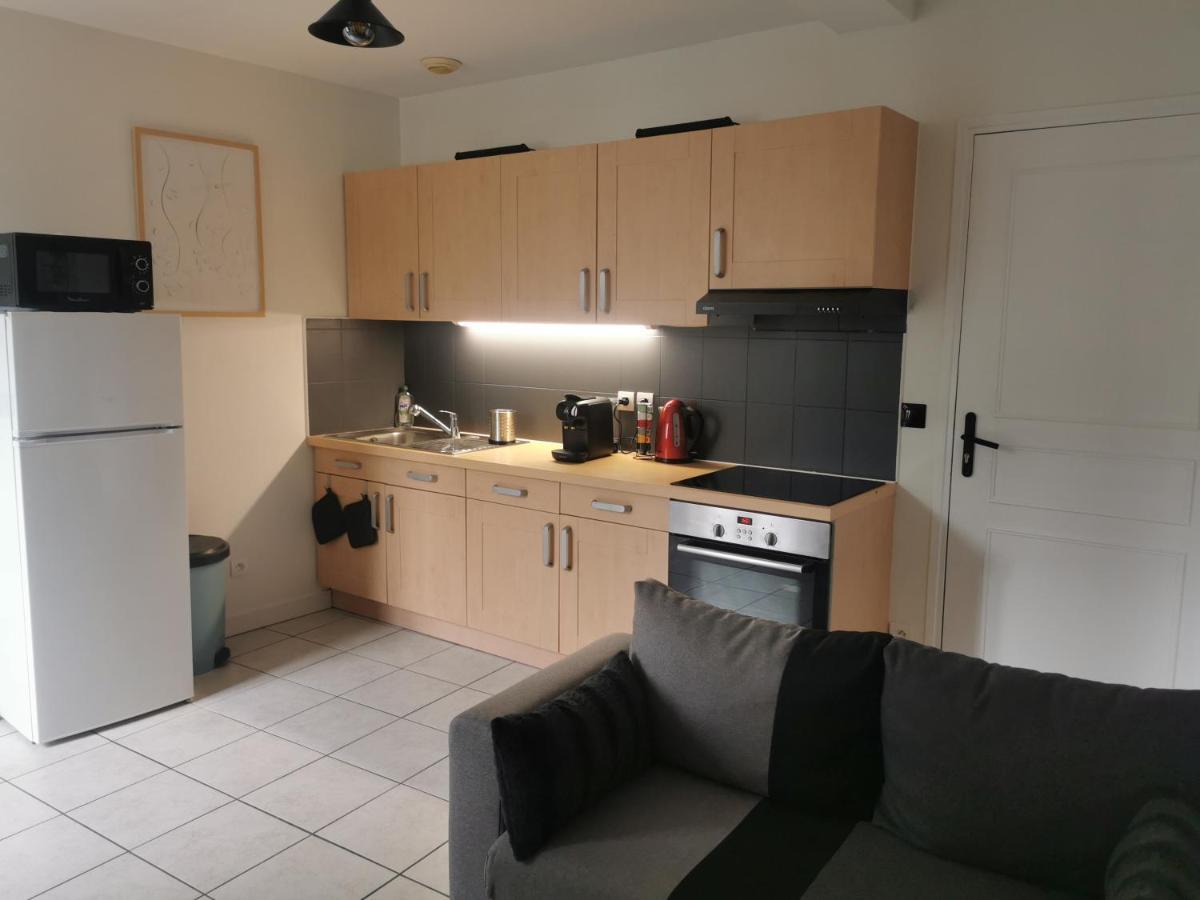 Charmant Appartement A 1 Minute Du Lac Annecy Zewnętrze zdjęcie