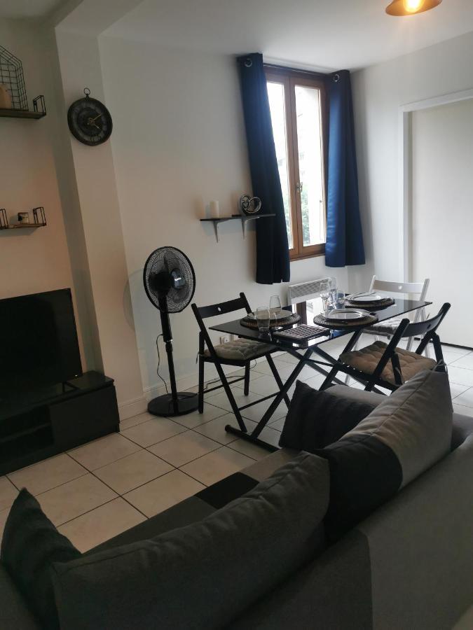 Charmant Appartement A 1 Minute Du Lac Annecy Zewnętrze zdjęcie