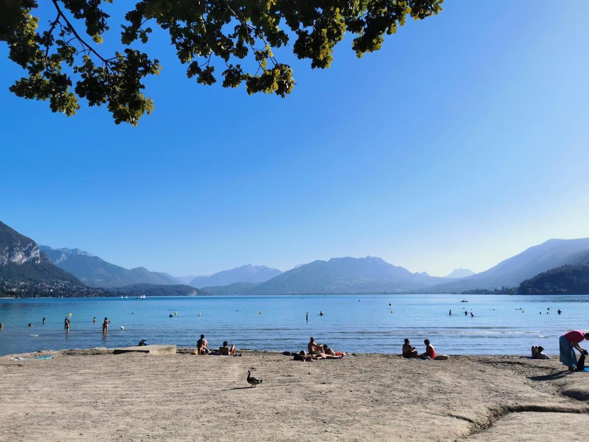 Charmant Appartement A 1 Minute Du Lac Annecy Zewnętrze zdjęcie