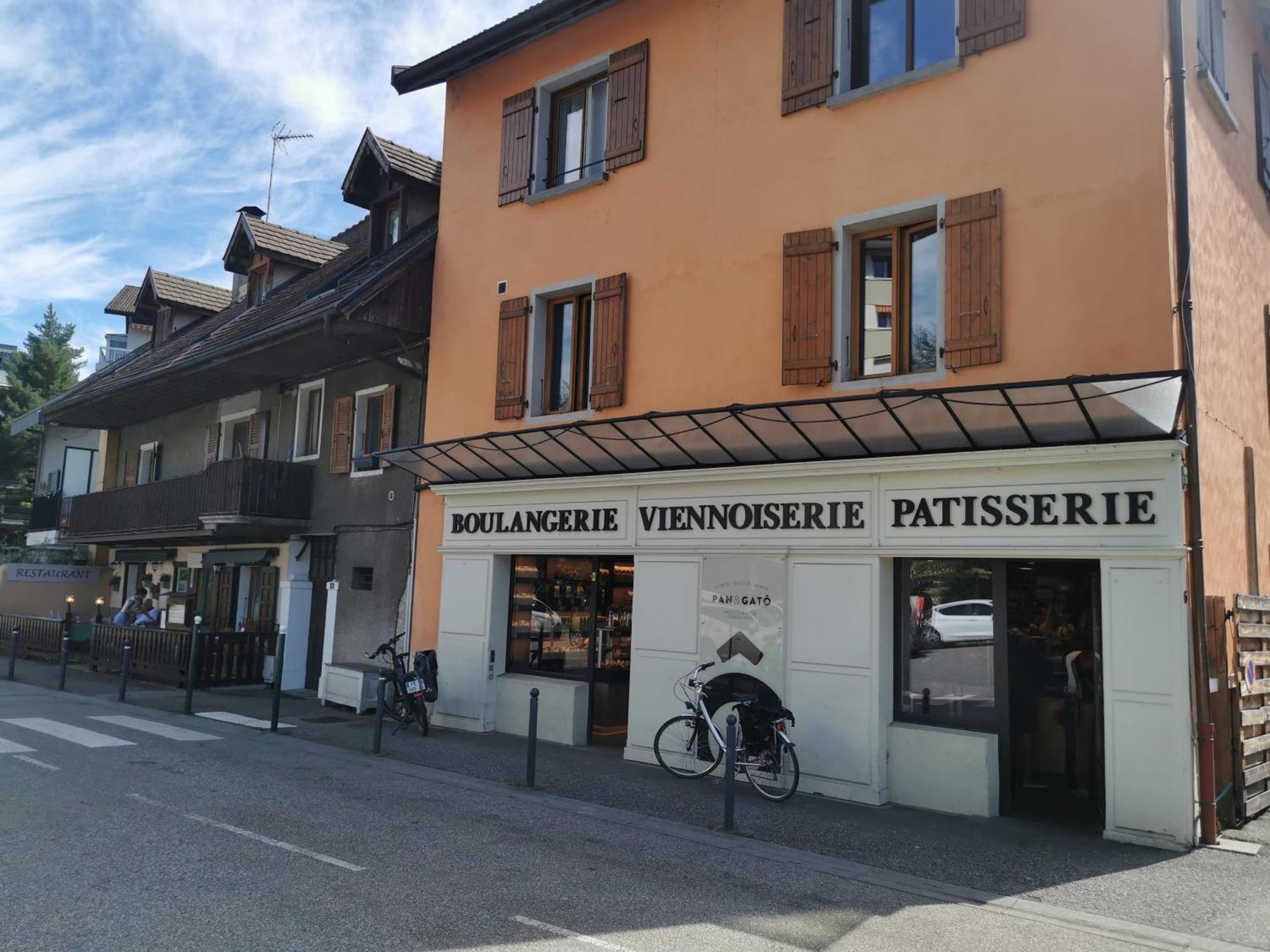 Charmant Appartement A 1 Minute Du Lac Annecy Zewnętrze zdjęcie