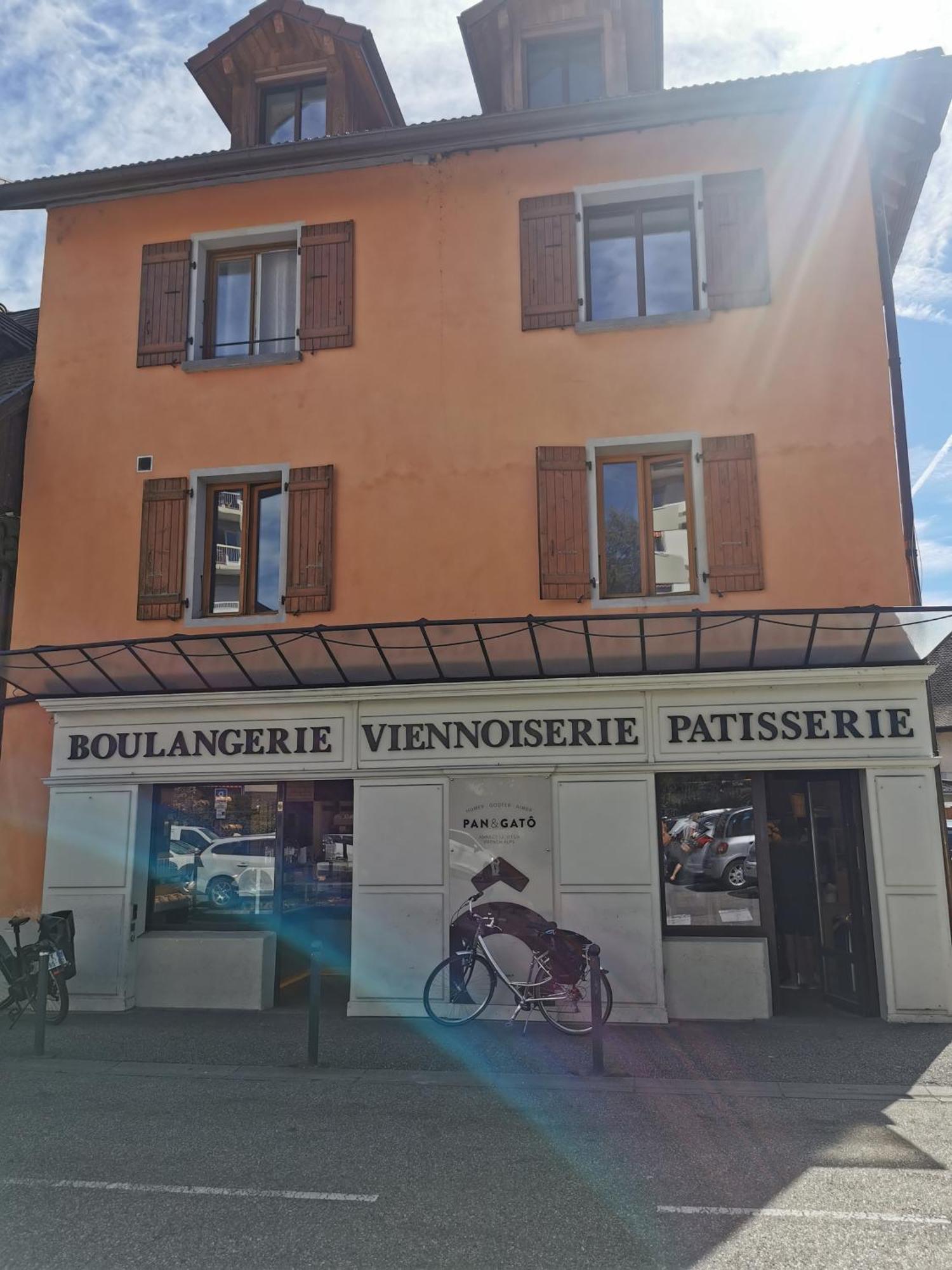 Charmant Appartement A 1 Minute Du Lac Annecy Zewnętrze zdjęcie